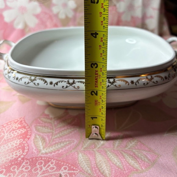 Elegant White and Gold Serving Dish